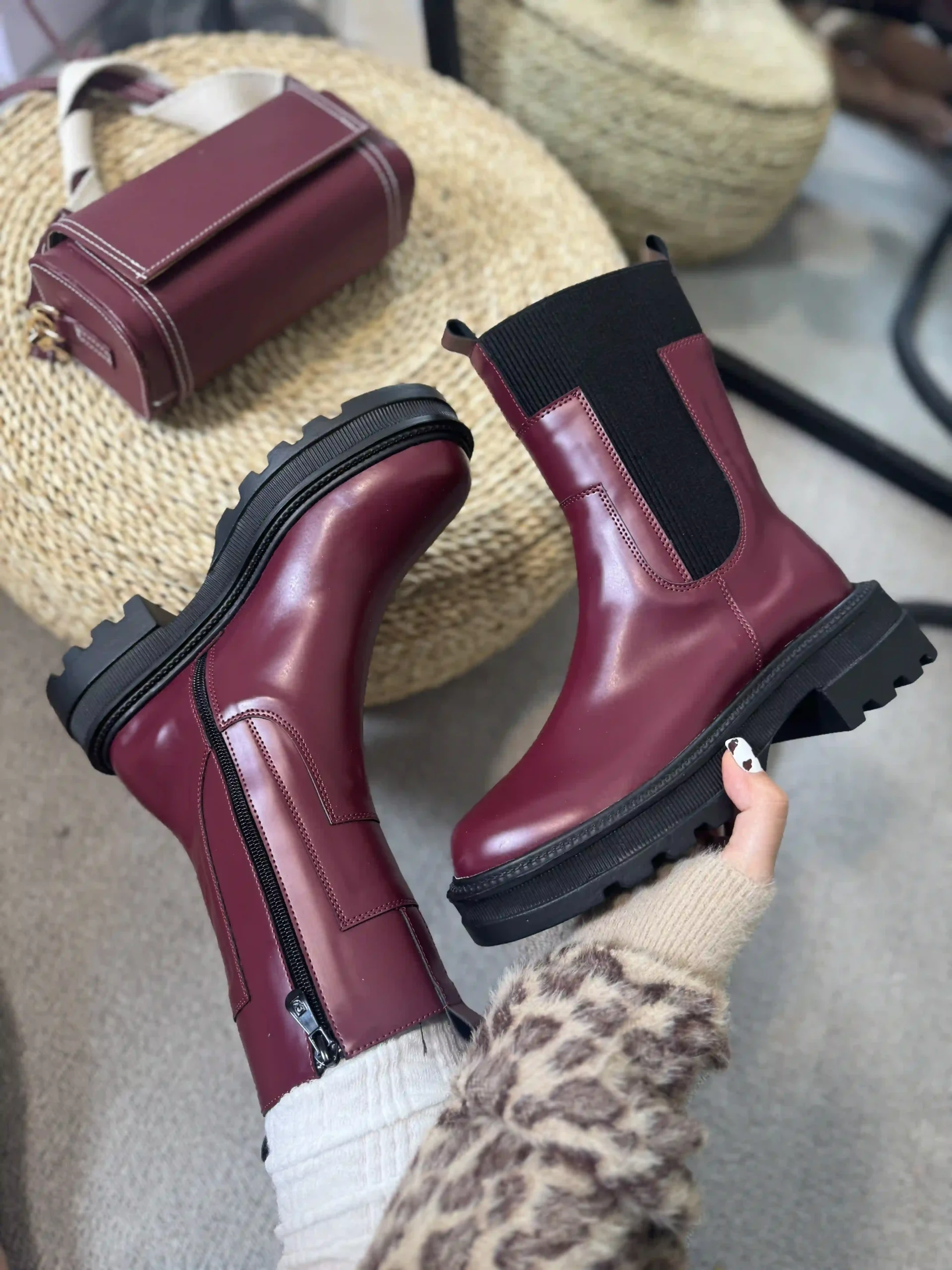 IMG_1608-scaled-1.webp بوت چری کد 1064 - تصویر 1