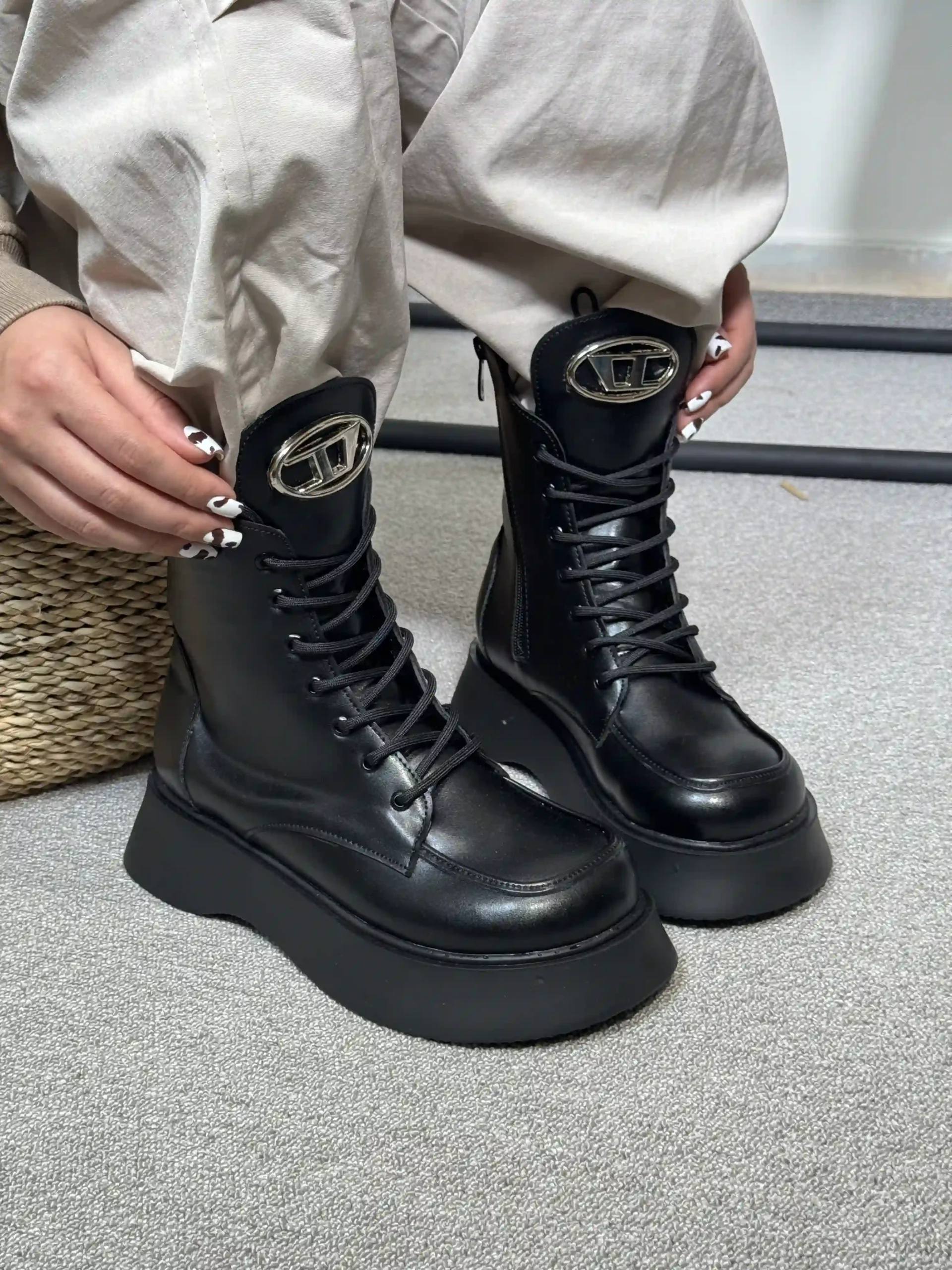 IMG_1743-scaled-1.webp بوت دیزل کد 1059 - تصویر 1