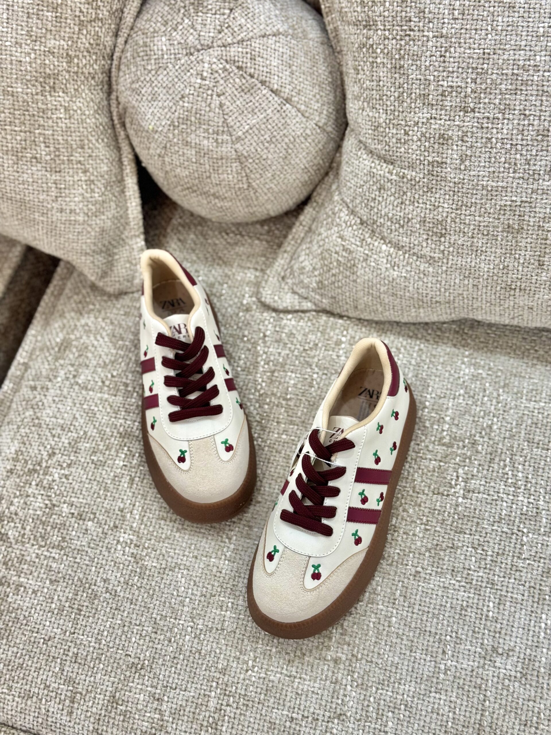 IMG_4137-scaled-1.jpeg کتونی ونس زارا آلبالو کد ۲۰۵۰ - تصویر 1