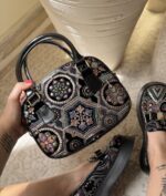 کیف سوزن دوزی