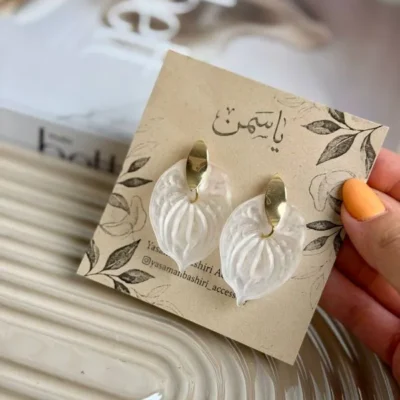 گوشواره گلبرگ سفید
